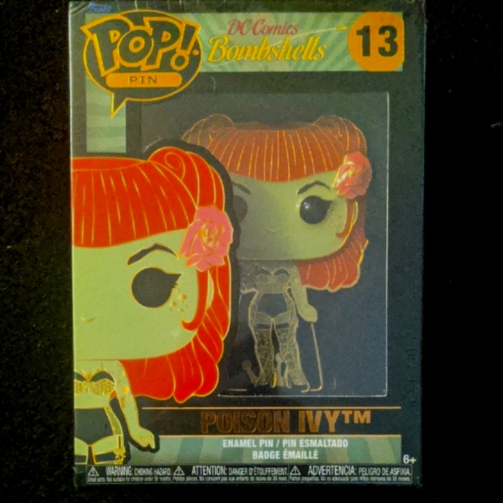 DC Comics Bombshells Poison Ivy Enamel Pin